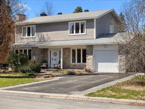 1912 Oakdean Cres, Ottawa, ON K1J 6H3