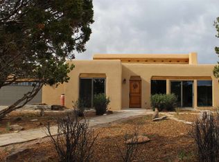 7 Gavilan Rd, Santa Fe, NM 87508