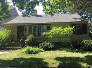 1725 Walnut Ave, Wilmette, IL 60091