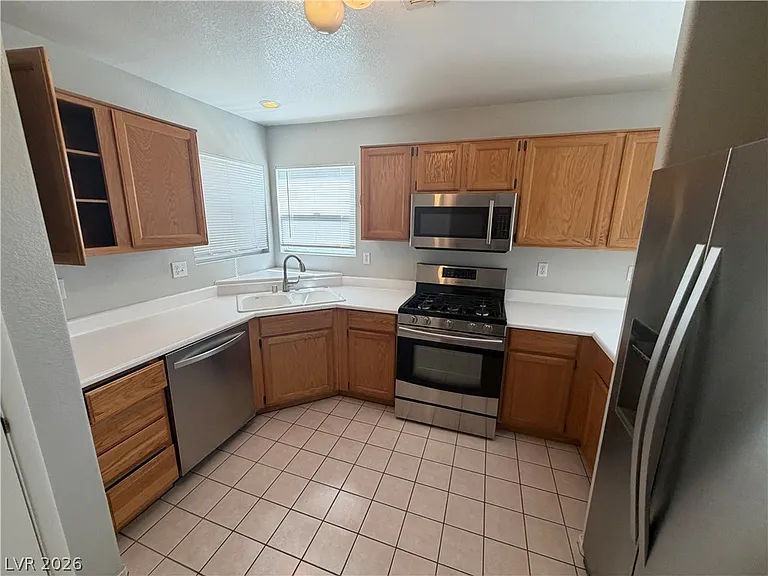 8417 Granite Peak Ct — Photo 12