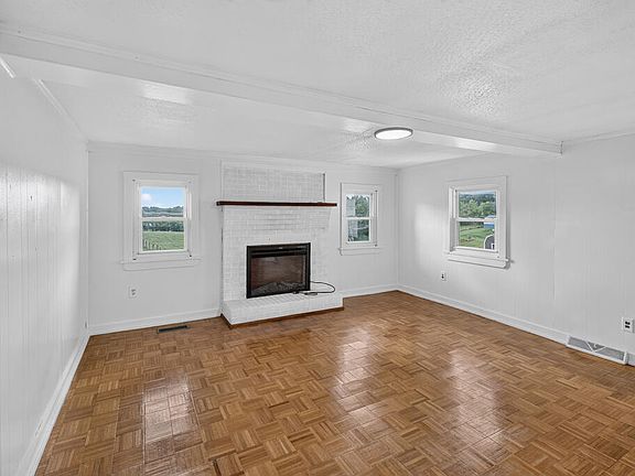 5th image of 348 Fish Lake Rd