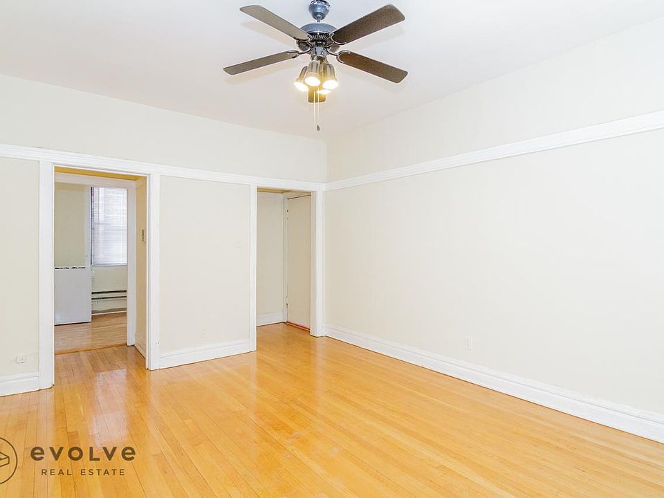 2nd image of 719 W Barry Ave #725A2
