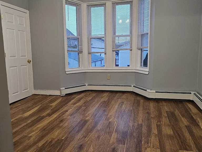 12 Halton St #2 — Photo 3
