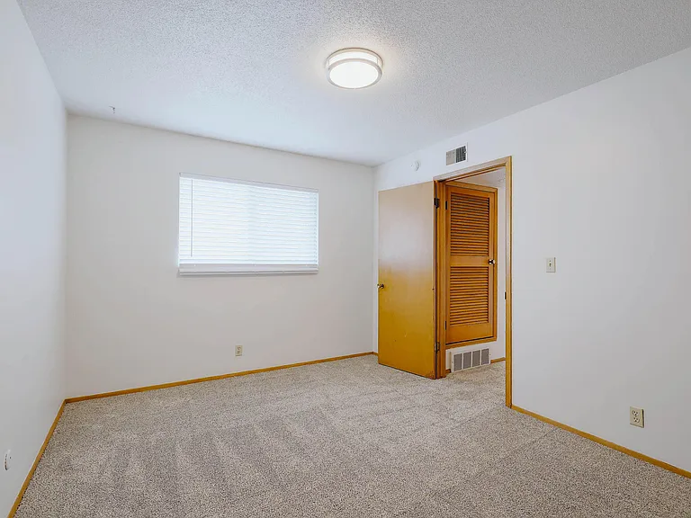 4840 Cleveland Ave #5 — Photo 9