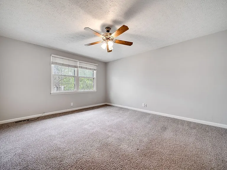 509 Alexander Dr — Photo 56