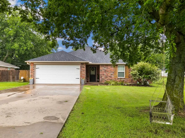 404 Robertson St, Collinsville, TX 76233