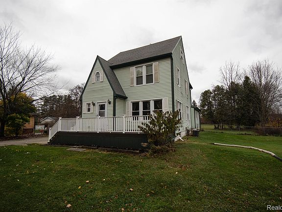 2nd image of 4355 Lapeer Rd