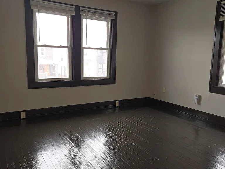 303 N State Ave — Photo 14