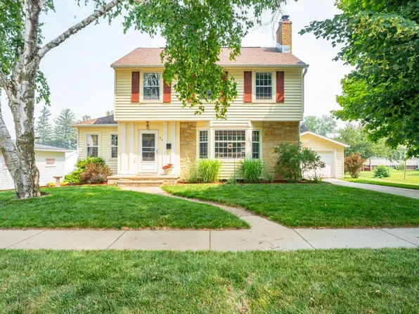 312 W South St, Caledonia, MN 55921