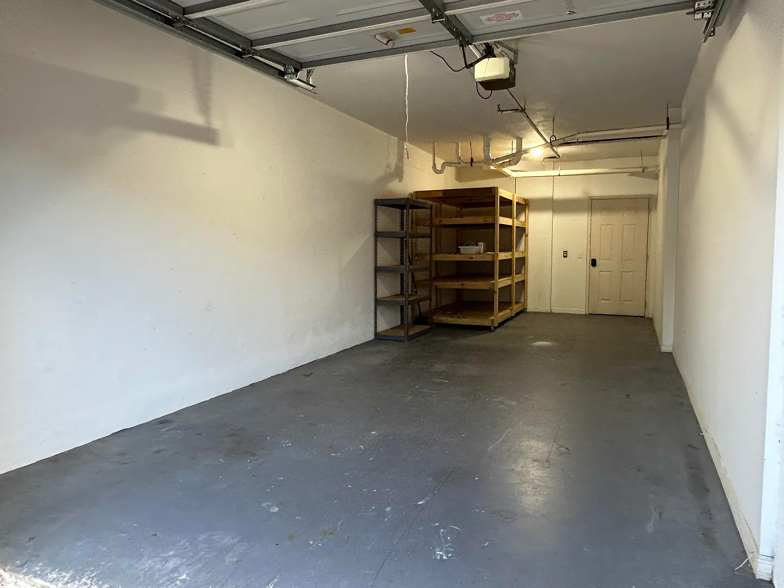 Studio, 400 sqft, $300 — Photo 2