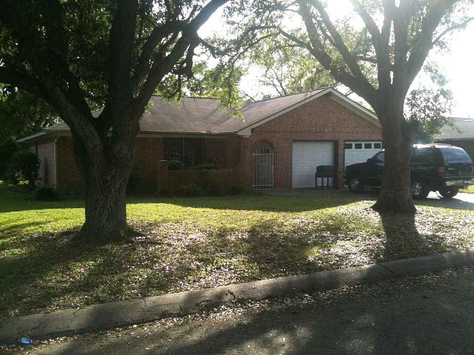 1st image of 3829 Touraine Ave