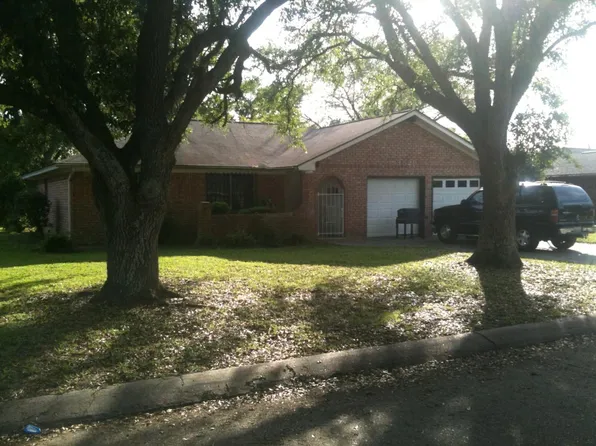 3829 Touraine Ave, Port Arthur, TX 77642