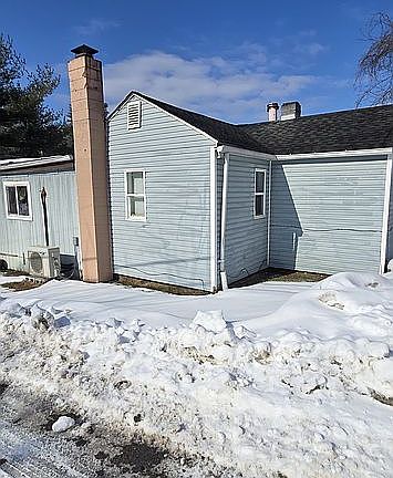 3rd image of 107 Rose St