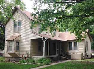 316 W 3rd St, Halstead, KS 67056