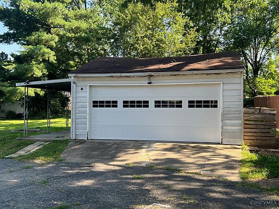5th image of 5654 Surrey Ave