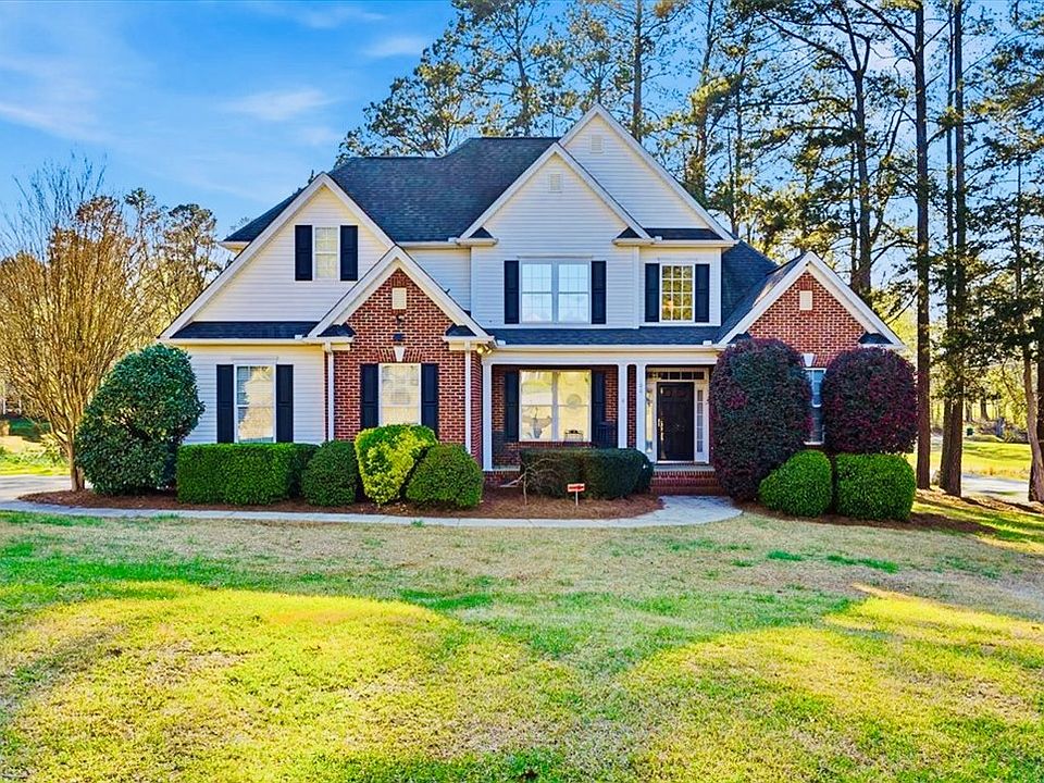 1st image of 100 Kenneth Ct