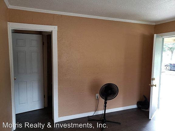 4th image of 113 S East St