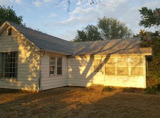 426 N Logan St, Belle Plaine, KS 67013