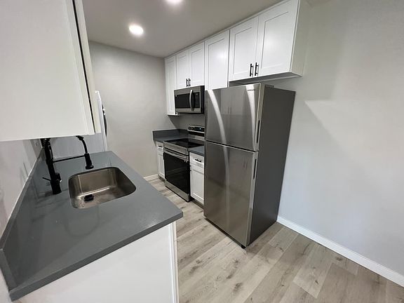 5th image of 2130 Mission Ave #12