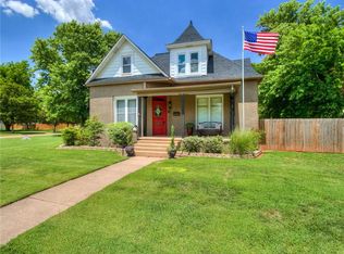 219 W 4th St, Cordell, OK 73632