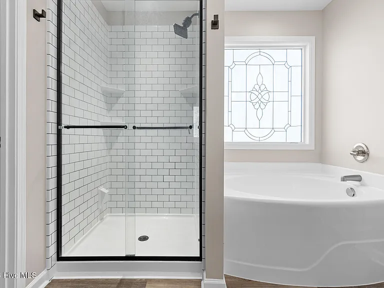 403 Zircon Ct — Photo 25