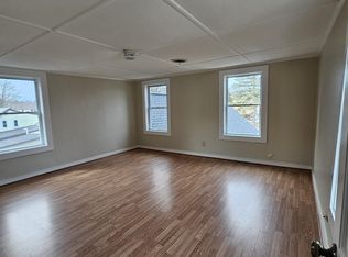 97 Franklin St, Franklin, NH 03235