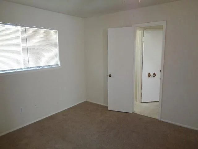 15426 Swan Creek Dr — Photo 5
