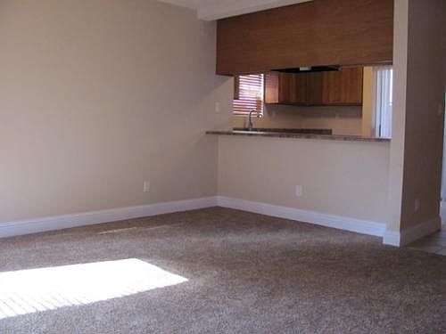3rd image of 317 U St APT 1