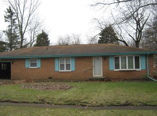 621 4th Ave NW, Demotte, IN 46310