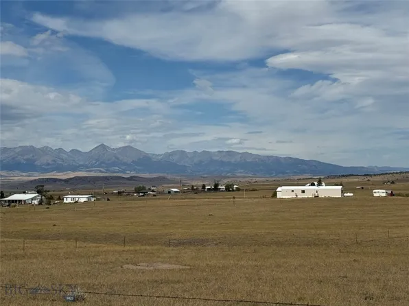 98 Spannering Rd, Big Timber, MT 59011