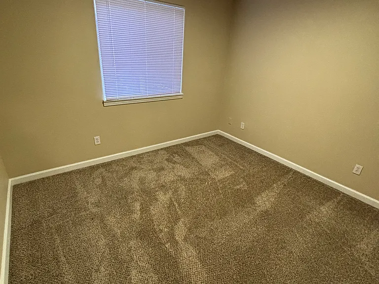 Las Briasas Apartments — Photo 10