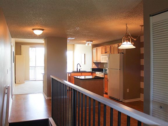 4th image of 3015 Aqua Vista Ln #19103