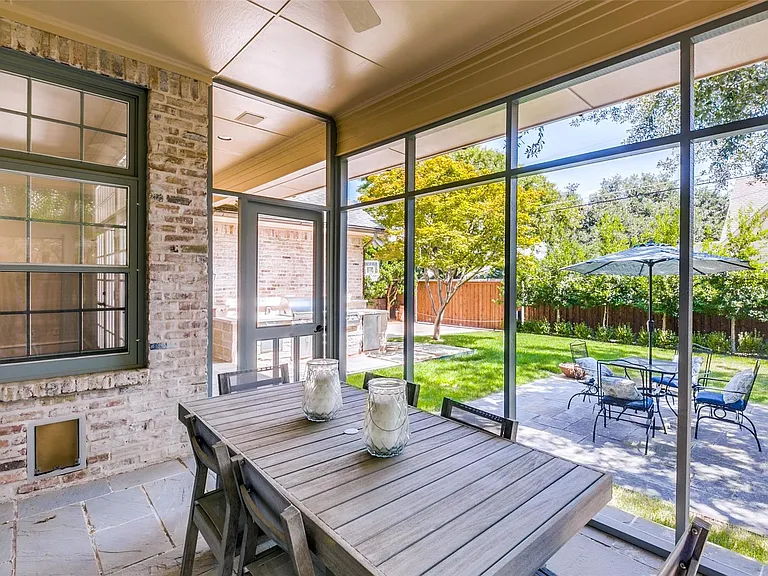 3909 Greenbrier Dr — Photo 34