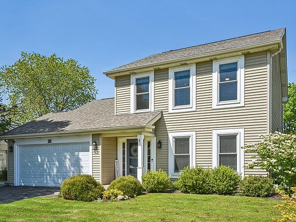 5th image of 335 Farmhill Cir