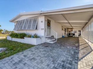 12 Hacienda Dr, Englewood, FL 34223