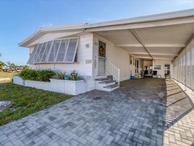 12 Hacienda Dr, Englewood, FL, 34223