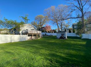 50 Lee St, Cranston, RI 02920