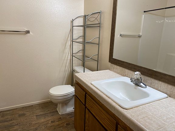 4th image of 2229 N 10th Ave