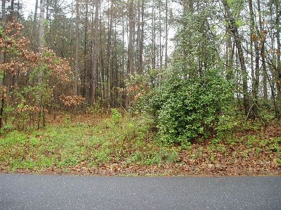 5th image of 903 Oak Dr