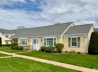 475 Rockport Way #B, Monroe Township, NJ 08831