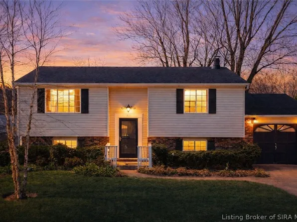 711 Saratoga Drive, Jeffersonville, IN 47130