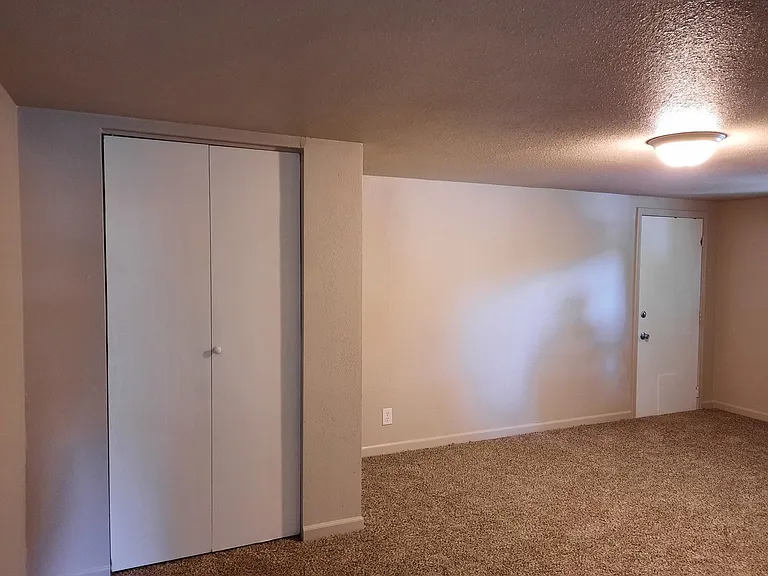EN0064 James St Duplex- 2 Units — Photo 13