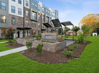 1242 Coach Station Aly #201, Raleigh, NC 27601