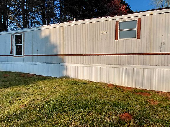 2nd image of 200 Deer Park Dr Lot 4