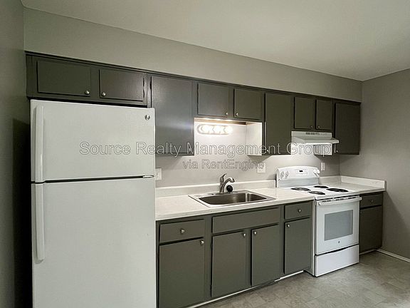 4th image of 18646 Van Horn Rd #8