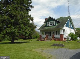 9520 Williamsport Pike, Falling Waters, WV 25419