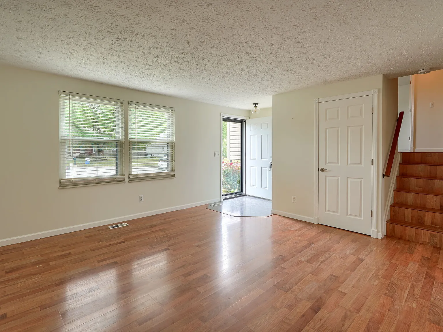 651 Dovalon Place - 1 — Photo 4