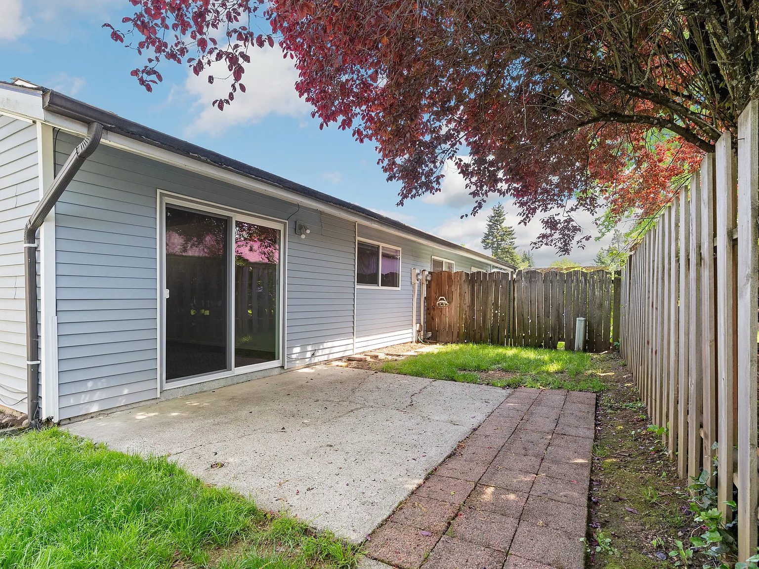 112 NW 15th St — Photo 3