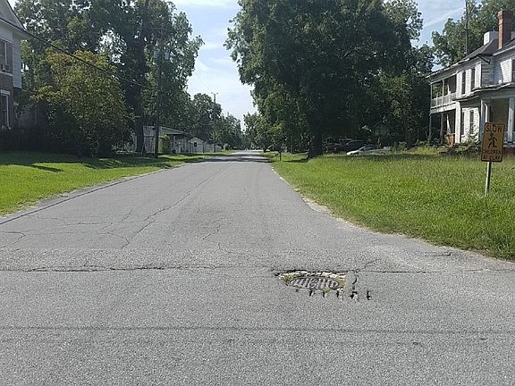 5th image of 73 S Dooley St