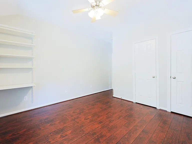 2422 Lansing Cir — Photo 20